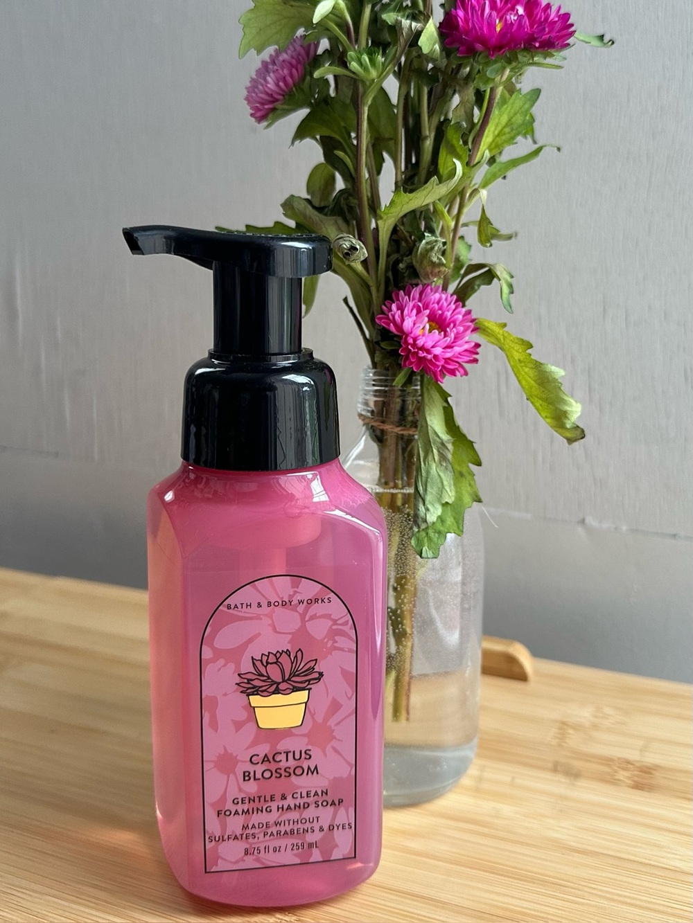 Bath and Body Works - Cactus Blossom Foaming Hand Soap
